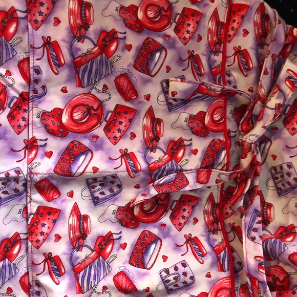 VINTAGE RED HAT LADY KITCHEN  APRON RED & VIOLET PURSE PEARLS RED  HAT HEARTS - Picture 5 of 5